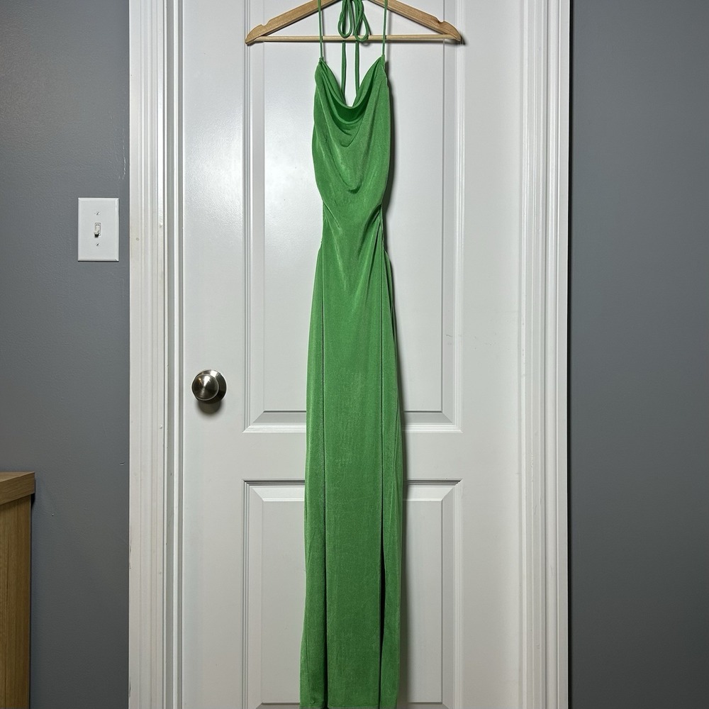 Forever 21 Kelly Green Shimmer Cutout Back Cowl Halter Maxi Dress Dopamine Style
